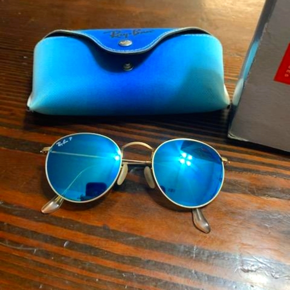 Ray-Ban Other - Ray-Ban Round Flash Lense Sunglasses